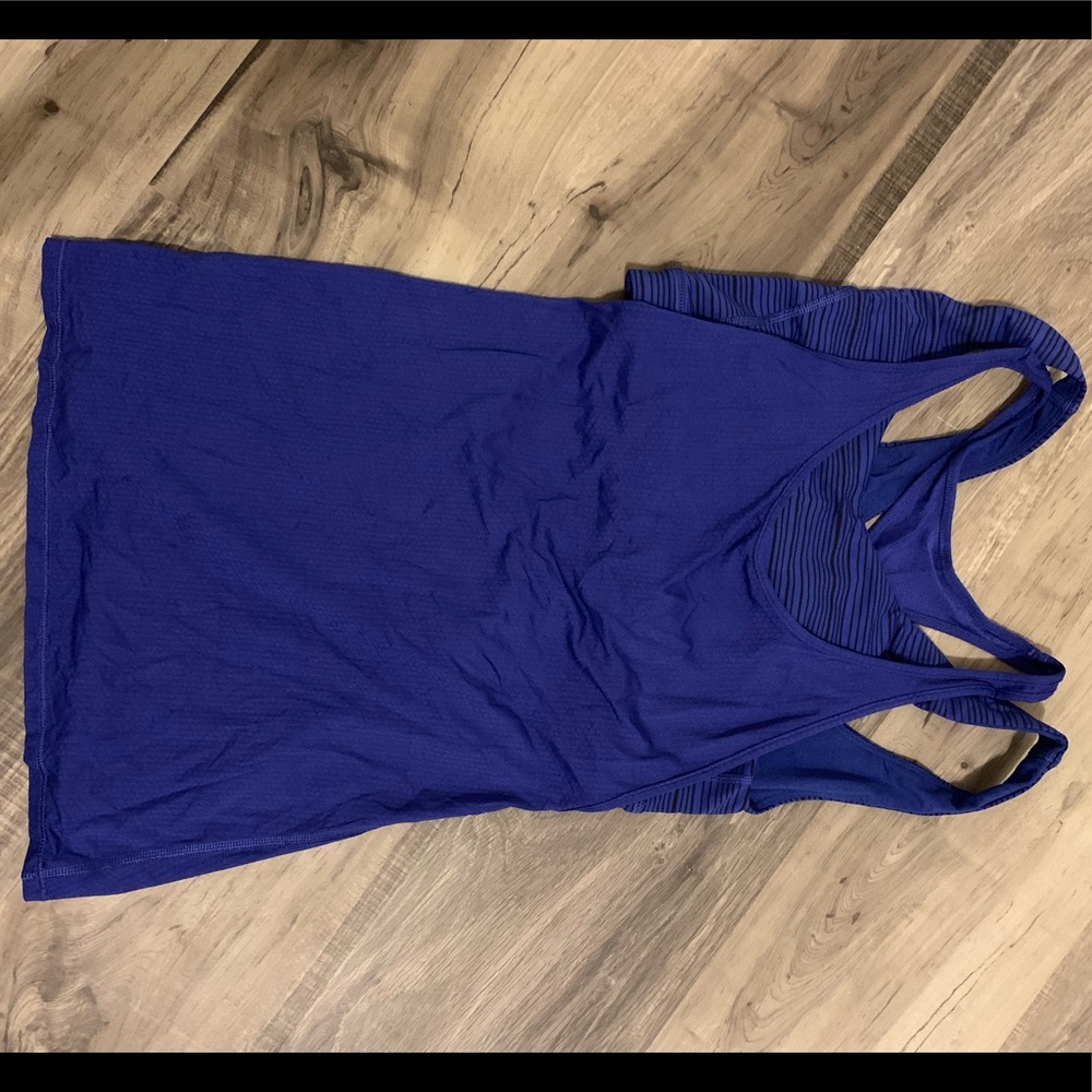Lululemon tank!
